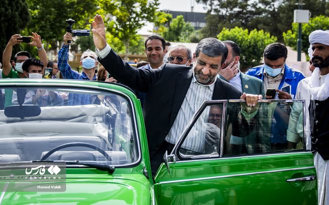 تصاویر شناسنامه بین المللی خودروهای تاریخی