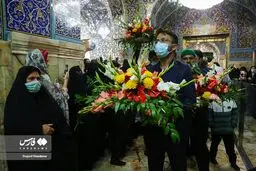 تصاویر گل آرایی ضریح حرم حضرت معصومه (س)