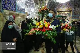 تصاویر گل آرایی ضریح حرم حضرت معصومه (س)