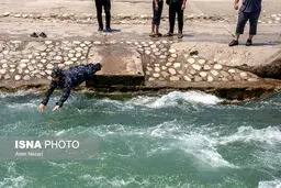 تصاویر شنا در رودخانه «دز»
