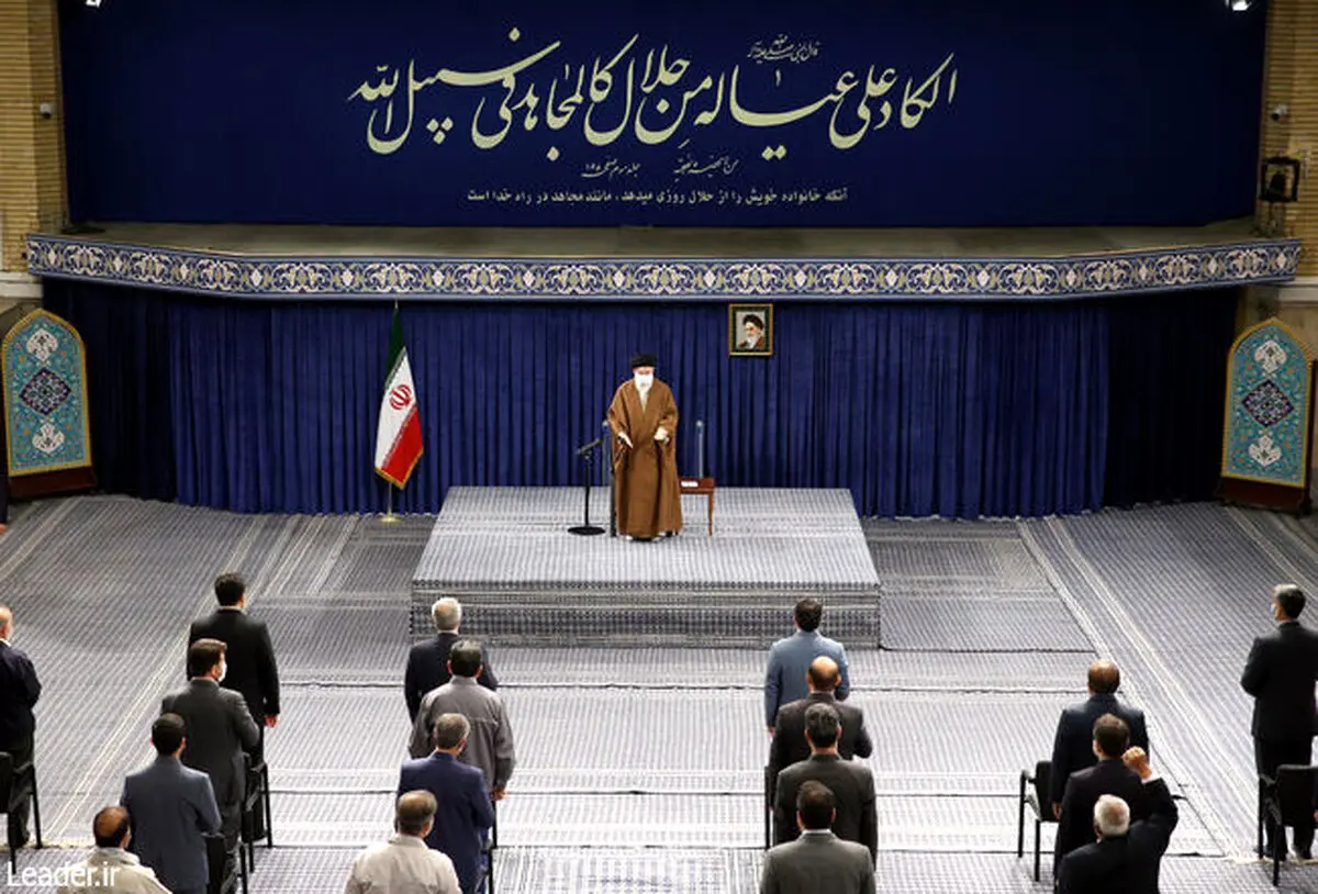 همه کمک کنند برنامه‌های اقتصادی دولت به نتیجه برسد 
