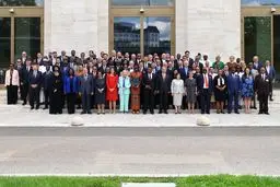 عکس یادگاری قالیباف و دیگر روسای مجلس در ژنو