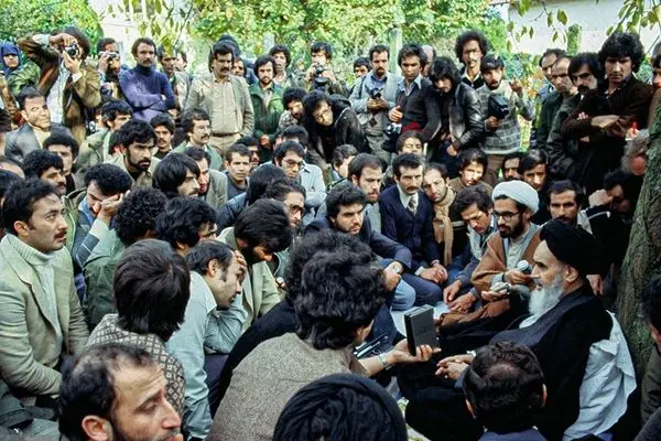 تفاوت انقلاب امام خمینی با متوهمان به روایت فعال اپوزیسیون