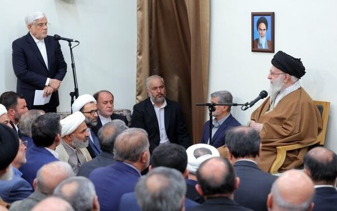 عارف در دیدار جمعی از مسئولان ارشد سه قوه با رهبر انقلاب چه گفت؟