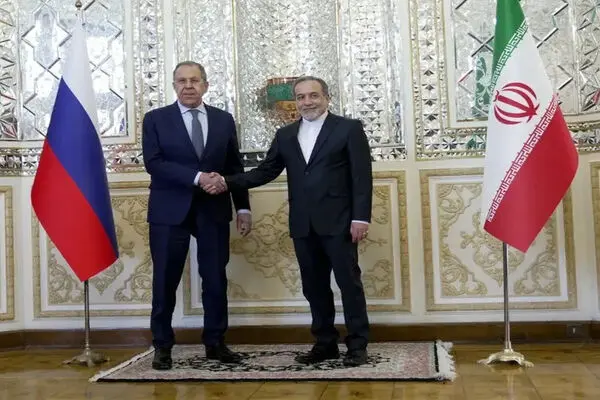 جلسه عراقچی و لاوروف پشت درب های بسته