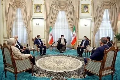 دیدار رئیسی با رقبا