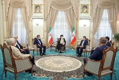 دیدار رئیسی با رقبا