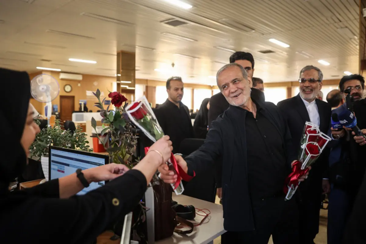 پزشکیان: با همین مردم، بر تمام مشکلات فائق خواهیم آمد