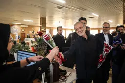 پزشکیان: با همین مردم، بر تمام مشکلات فائق خواهیم آمد