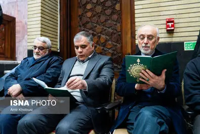 محمد شریعتمداری