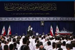 دیدار کارکنان و خانواده‌های ناوگروه ۸۶ ارتش با رهبر انقلاب