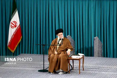 رهبر انقلاب نخبگان