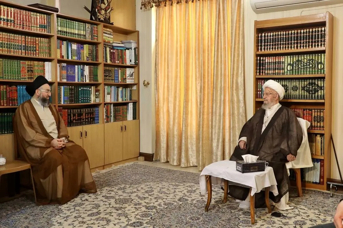 دیدار و گفت‌وگوی رهبر جریان حکمت ملی عراق با آیت‌الله مکارم شیرازی