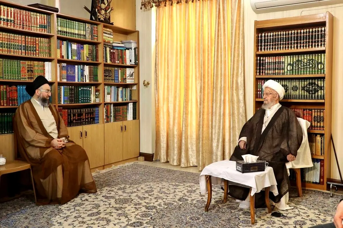 دیدار و گفت‌وگوی رهبر جریان حکمت ملی عراق با آیت‌الله مکارم شیرازی