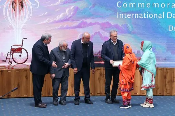 تصاویر متفاوت از مراسم روز‌جهانی افراد دارای معلولیت 