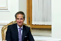 گروسی: ایران در صورت حمله اسرائیل، بمب اتم می‌سازد!