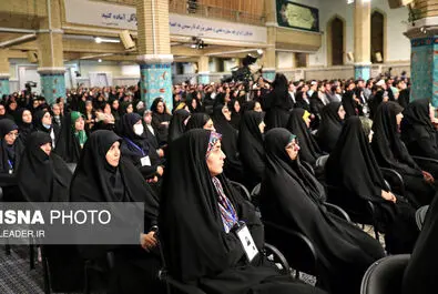 رهبر انقلاب نخبگان