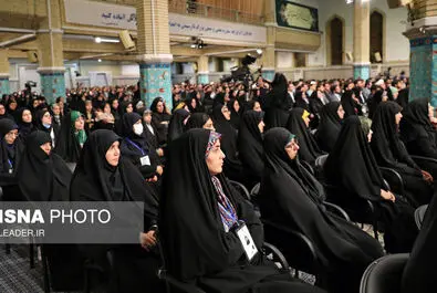 رهبر انقلاب نخبگان