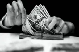 پیش بینی قیمت دلار یکشنبه ۳۰ آذر ۱۴۰۴ 