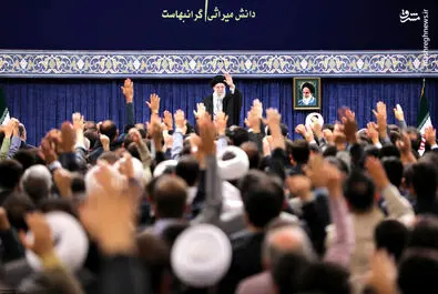 رهبر انقلاب نخبگان