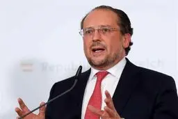 اتریش سفیر مجارستان را فراخواند