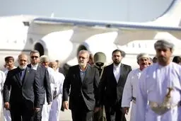 آسوشیتدپرس : لاریجانی پاسخ ایران به آمریکا را به عمان برد