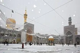 بارش برف شدید در حرم رضوی