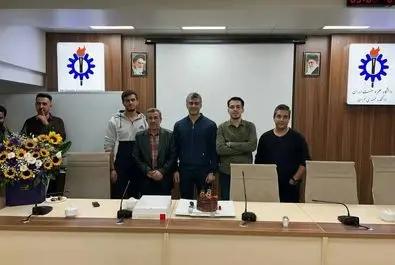 احمدی‌نژاد