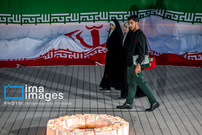 یادبود
