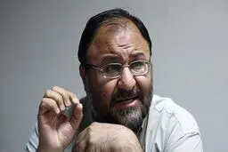 فعال اصولگرا: می‌‌خواهند،‌ اینجا آنتالیا شود / نظام اسلامی بیدی نیست که با این بادها بلرزد
