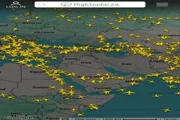 آسمان منطقه و وضعیت پروازها + عکس