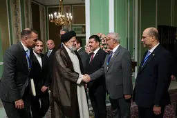 تصاویر استقبال گرم ابراهیم رئیسی از نخست وزیر عراق 