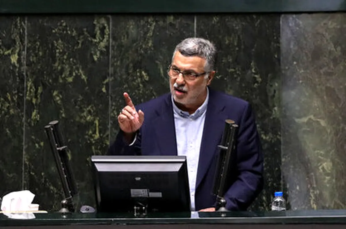 ظفرقندی: تلاش می‌کنم تا مردم به جز رنج بیماری رنج دیگری را تحمل نکنند