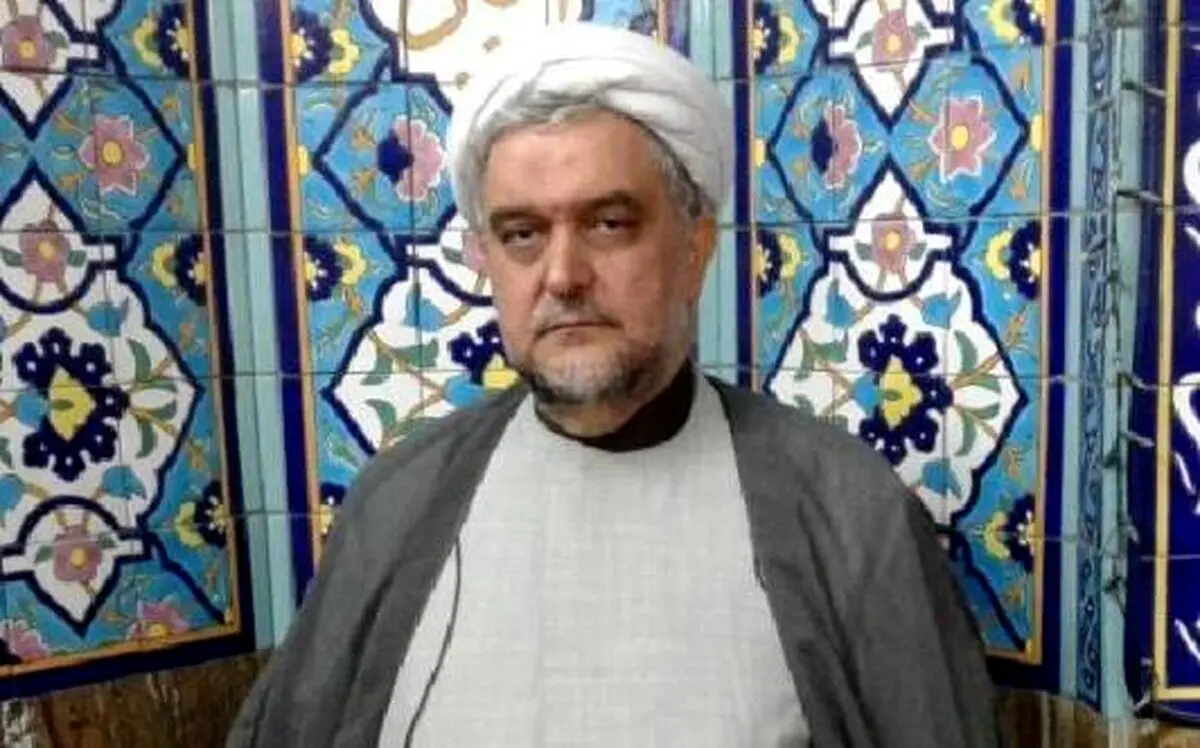 تندروها آب به آسیاب دشمن می‌ریزند/ حواسشان باشد خوارج نشوند!