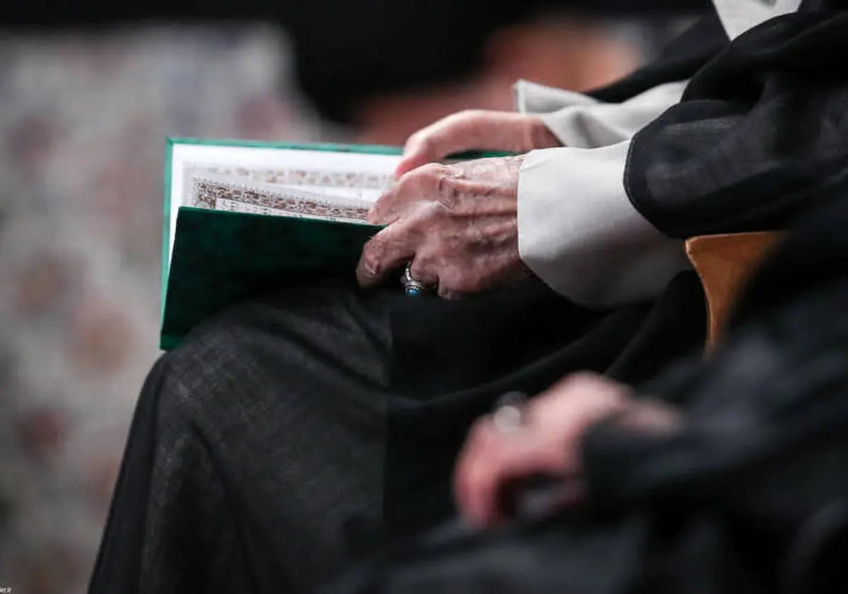 حیرت مترجم مشهور از پاسخ رهبر انقلاب + فیلم