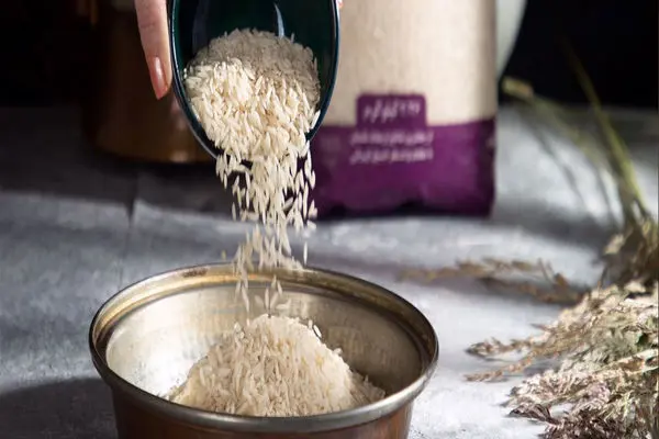 قیمت جدید برنج ایرانی امروز ۲۲ آذر ۱۴۰۴ | کیسه ۱۰ کیلویی برنج ایرانی چند ؟ + جدول