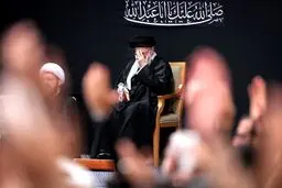 لحظه‌ای که رهبر انقلاب به حاج محمود کریمی گفتند: ای ایران بخوان!