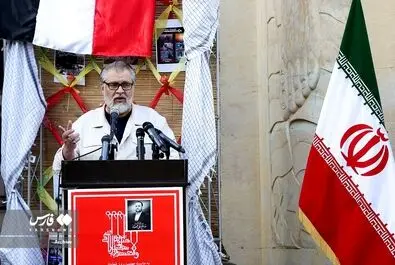 نادر طالب نژاد