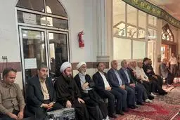 تصاویر مجلس بزرگداشت آیت‌الله خویی با حضور مصطفی پورمحمدی