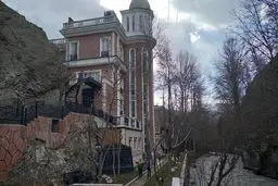 خبر مهم/ تخریب ابر ویلای معروف حاشیه رودخانه کرج