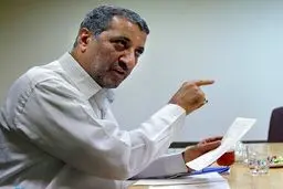 مشاور مرحوم هاشمی: رئیسی متوجه شده که دولت ضعیف است