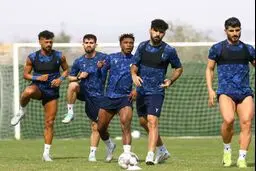 اولین تمرین ناجی خط حمله استقلال با لباس آبی