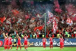 فیلم لحظه قهرمانی پرسپولیس و بالا بردن جام توسط عالیشاه