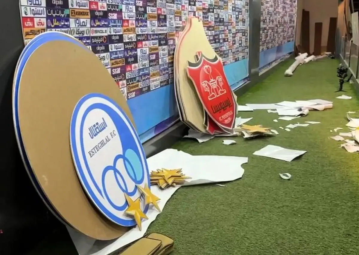 دلیل استفاده از سکوی قهرمانی استقلال در خرم‌آباد