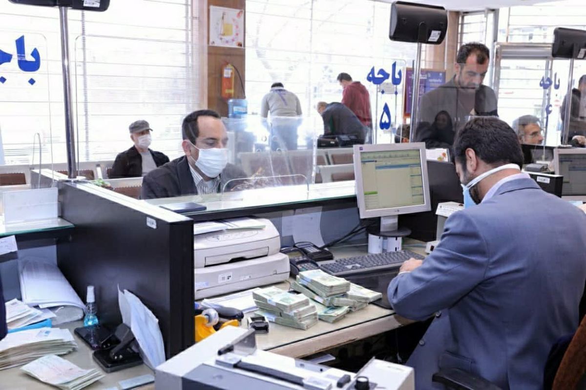 هدیه 100 میلیونی دولت به سرپرستان خانوارها / وام قرض الحسنه با اقساط 10 ساله بدون سپرده و ضامن
