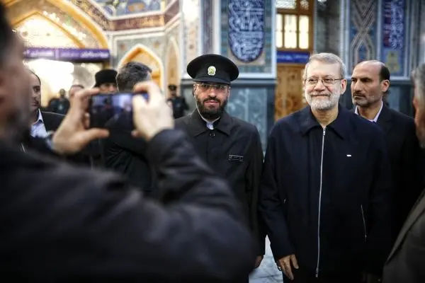 علی لاریجانی از قطر به زیارت امام رضا (ع) رفت
