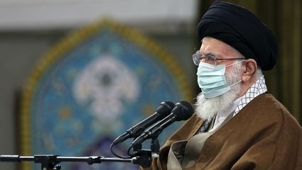  رهبر انقلاب: دانشگاه جلوی سلطه دشمن را می‌گیرد