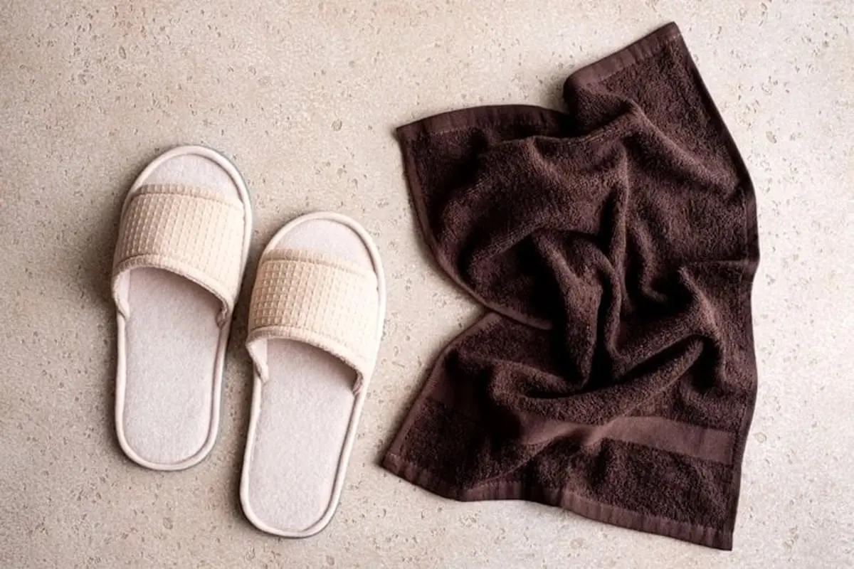 نکاتی برای نگهداری و تمیز کردن صندل و دمپایی