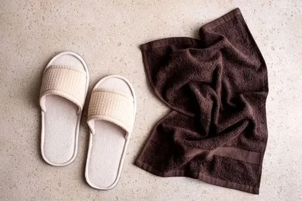 نکاتی برای نگهداری و تمیز کردن صندل و دمپایی