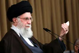 دیدار خانواده‌های شهدای خدمت با رهبر انقلاب